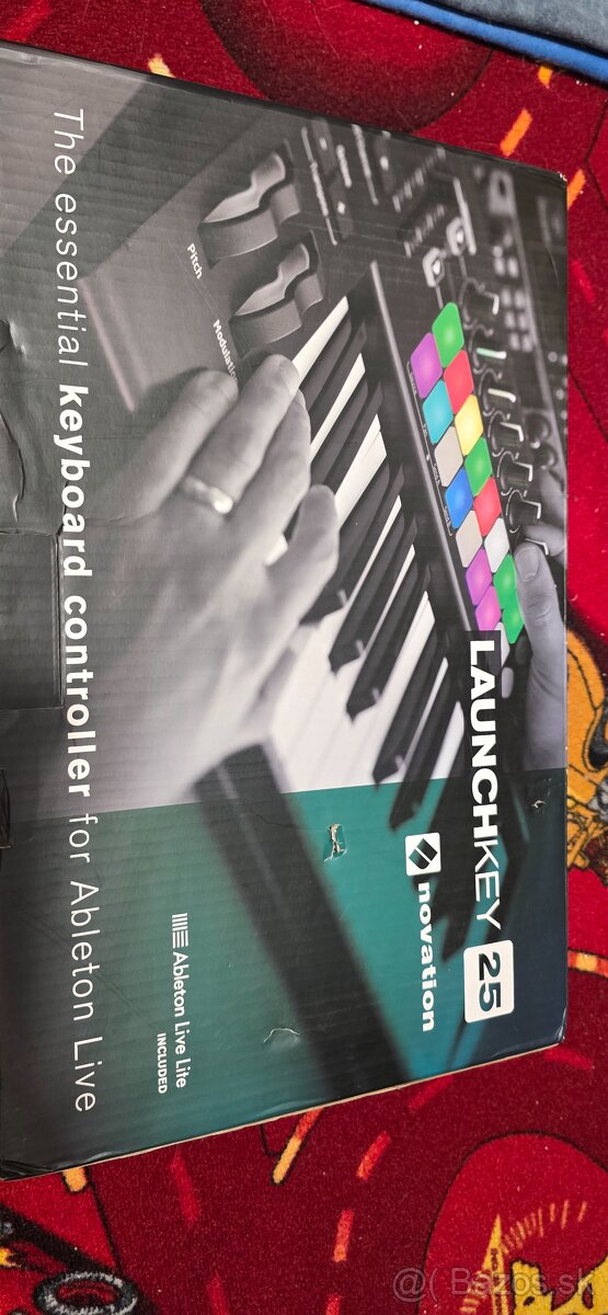 Novation launchkey 25