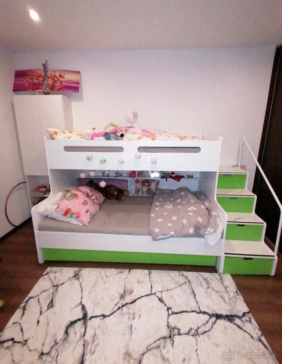 Poschodová posteľ