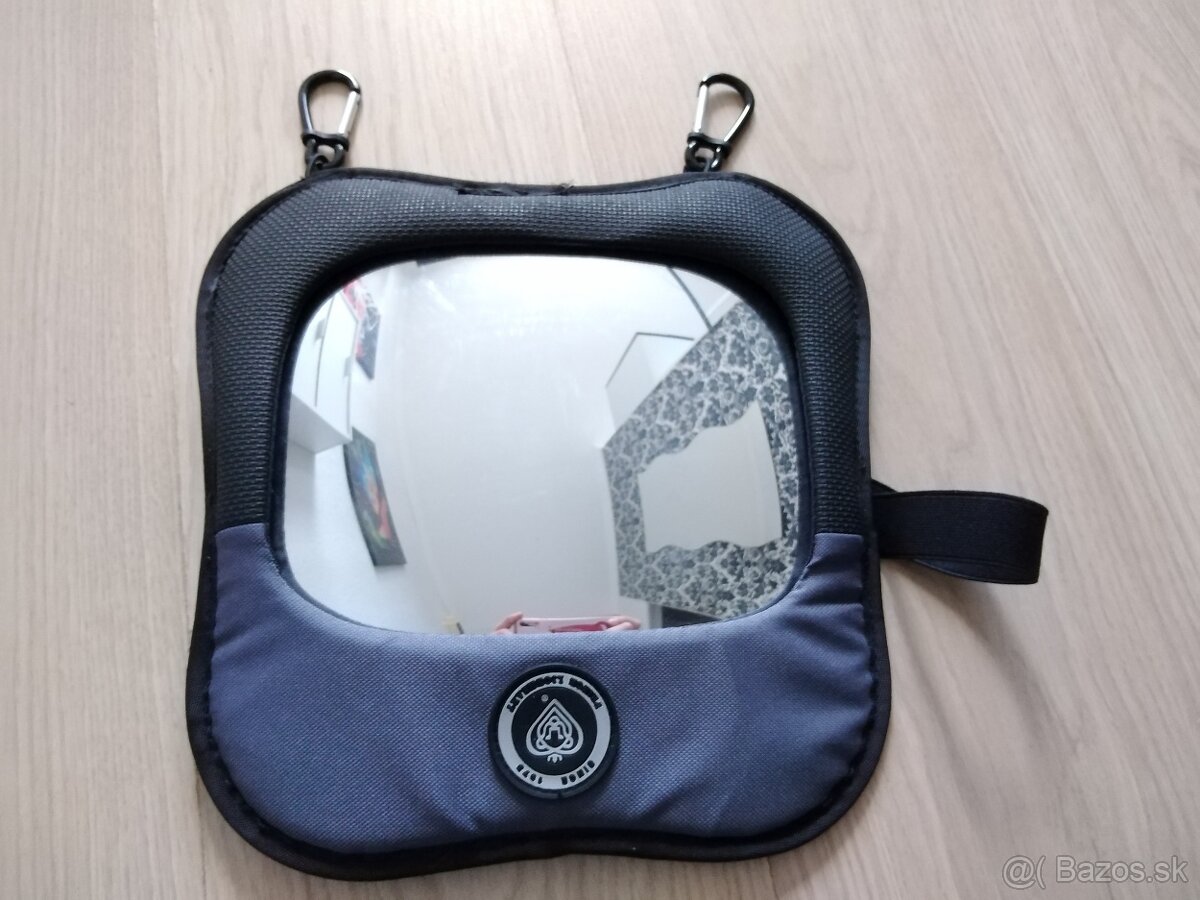 Bezpečnostné zrkadlo do auta