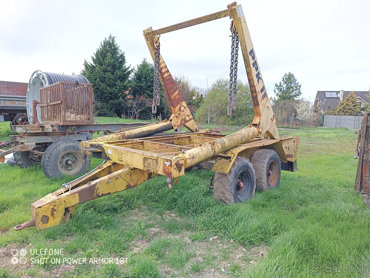 Nosič kontajnerov tandem