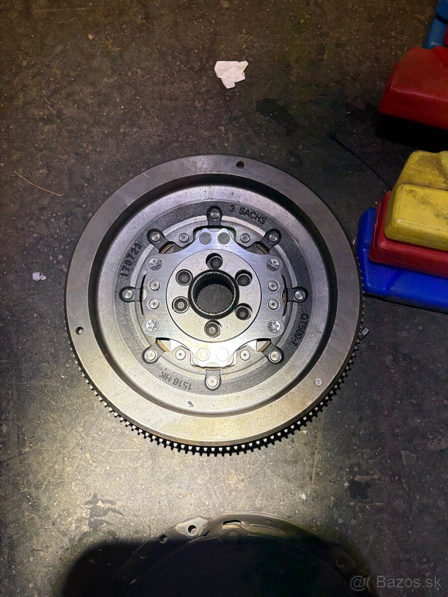 Zotrvačnik Octavia 2 RS DSG