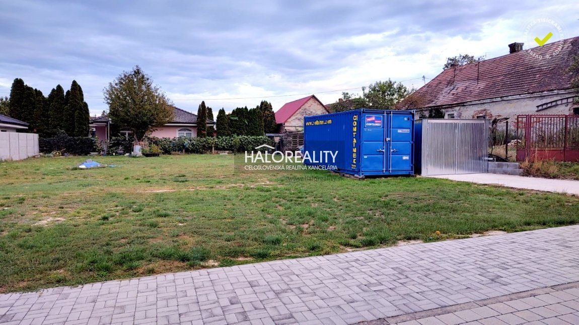 HALO reality - Predaj, pozemok pre rodinný dom 697 m2 Bernol
