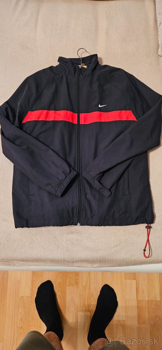 Nike Bunda