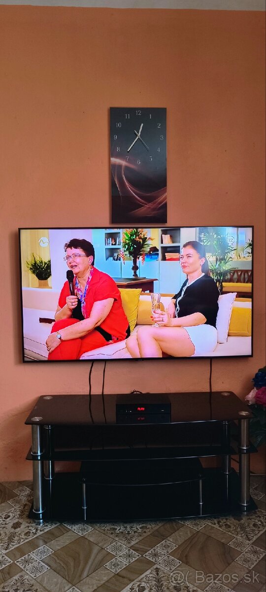 Samsung Smart 4K UHD Crystal 139 cm