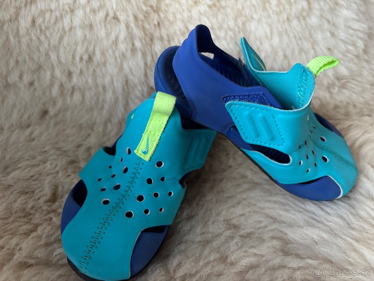 Detske sandále 25 - NIKE