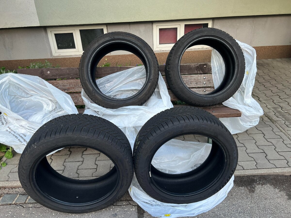 MATADOR 245/45 R19 102V XL FR MP93 Nordicca 4ks, 7,5mm dezén