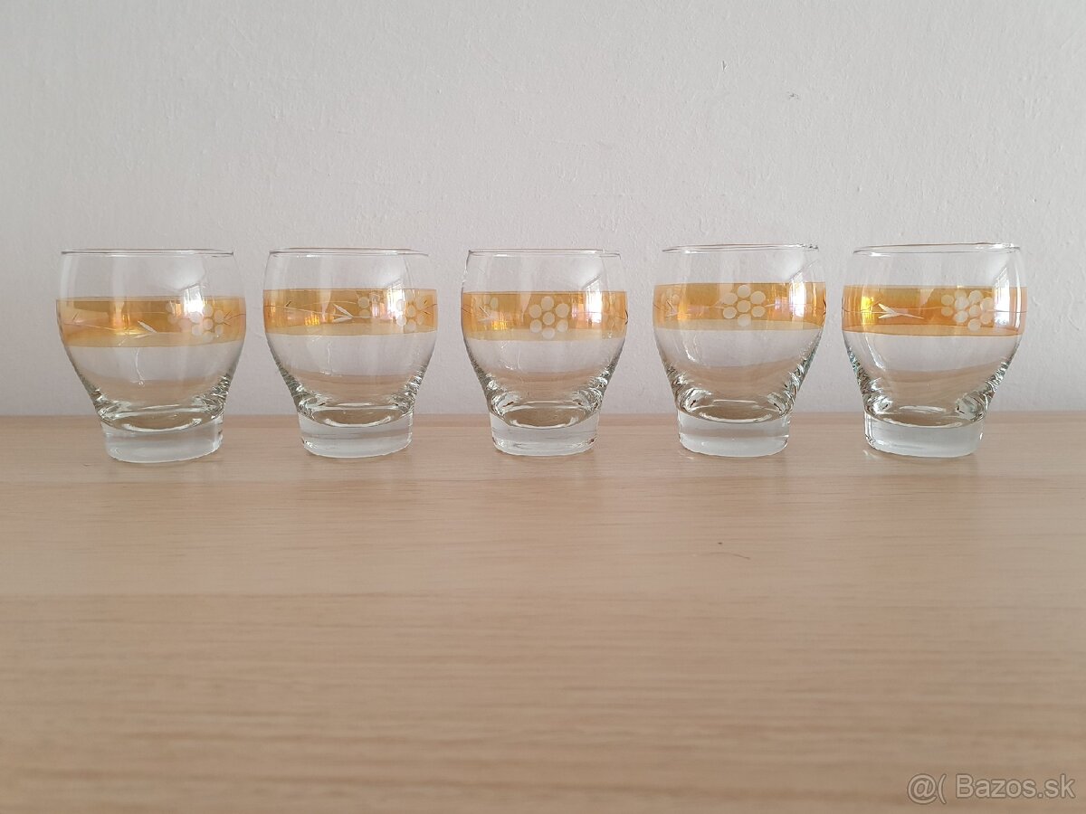 Set vintage pohárov