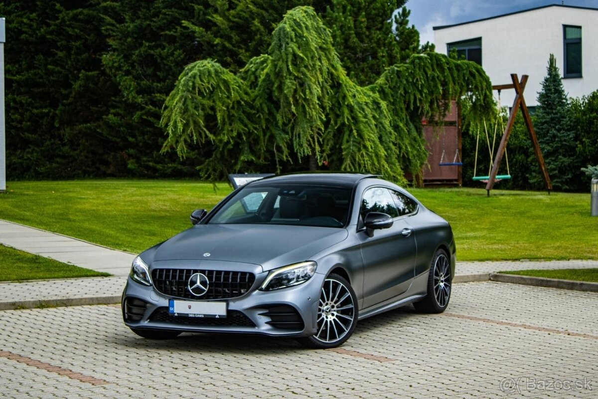 Mercedes-Benz C Coupe 200 AMG Line 4MATIC A/T