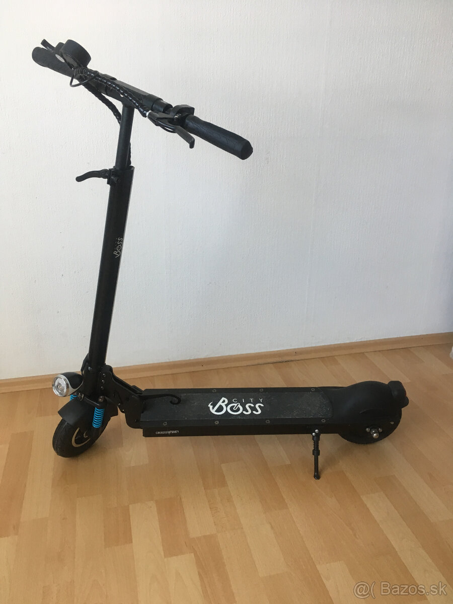 Elektricka kolozeka StreetBoss R3 350W - 1 sezonu pouizvana