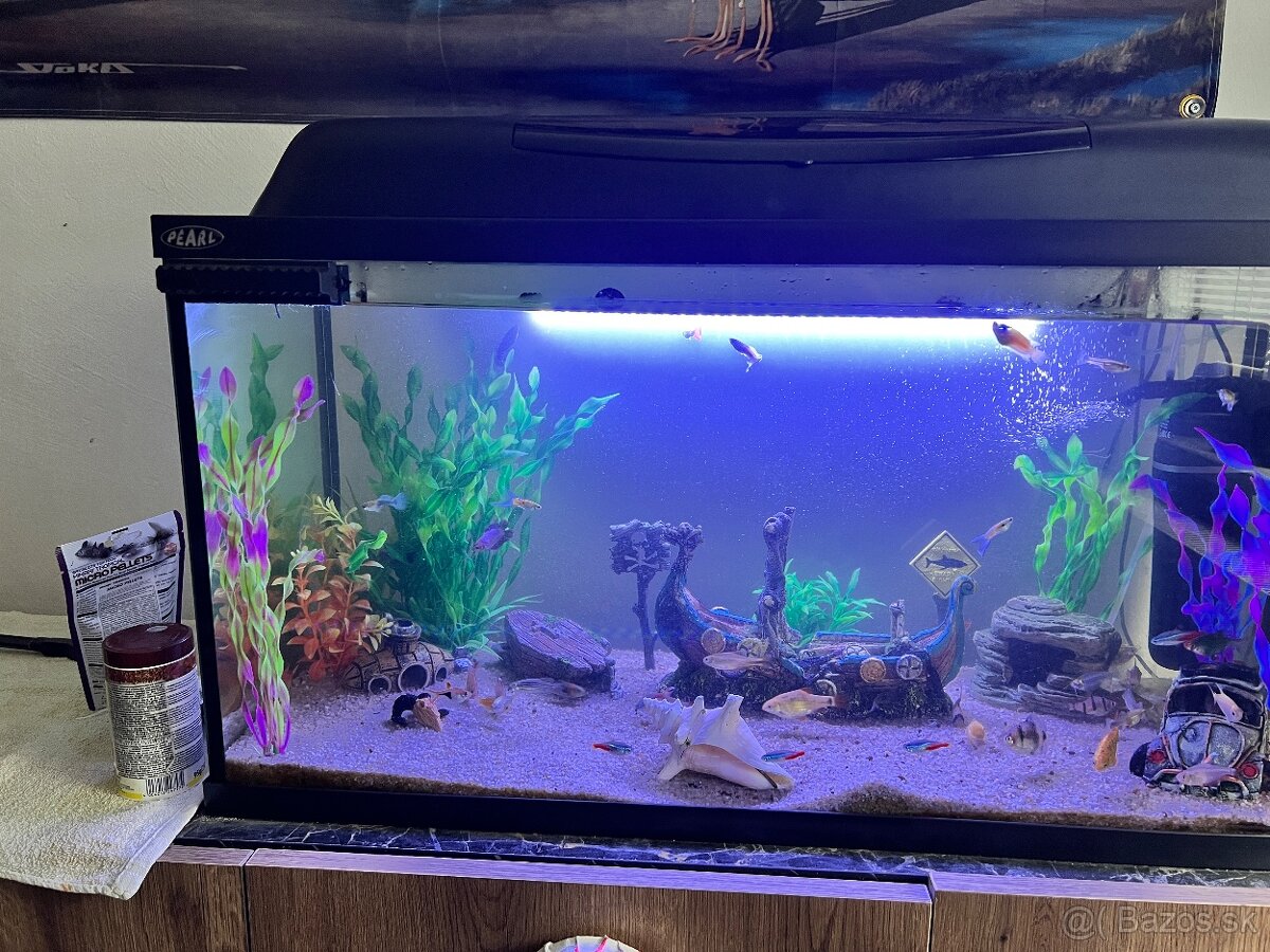 Predám 120 litrove zabehnuté akvarium