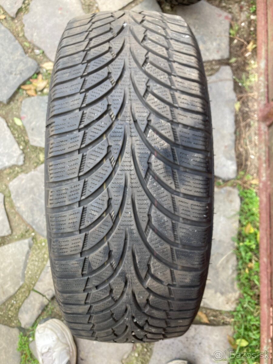 215/55 R17 zimné pneumatiky 2ks