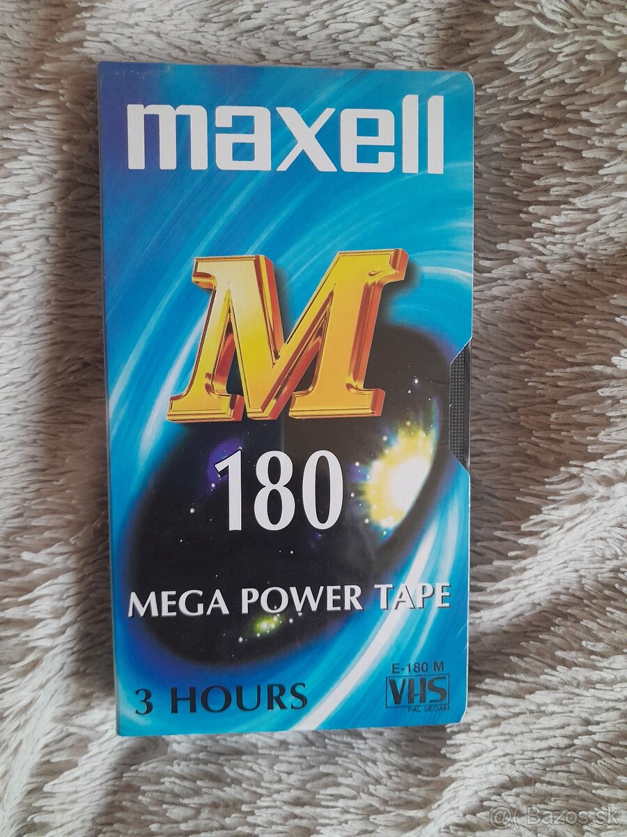 VHS kazeta zabalená