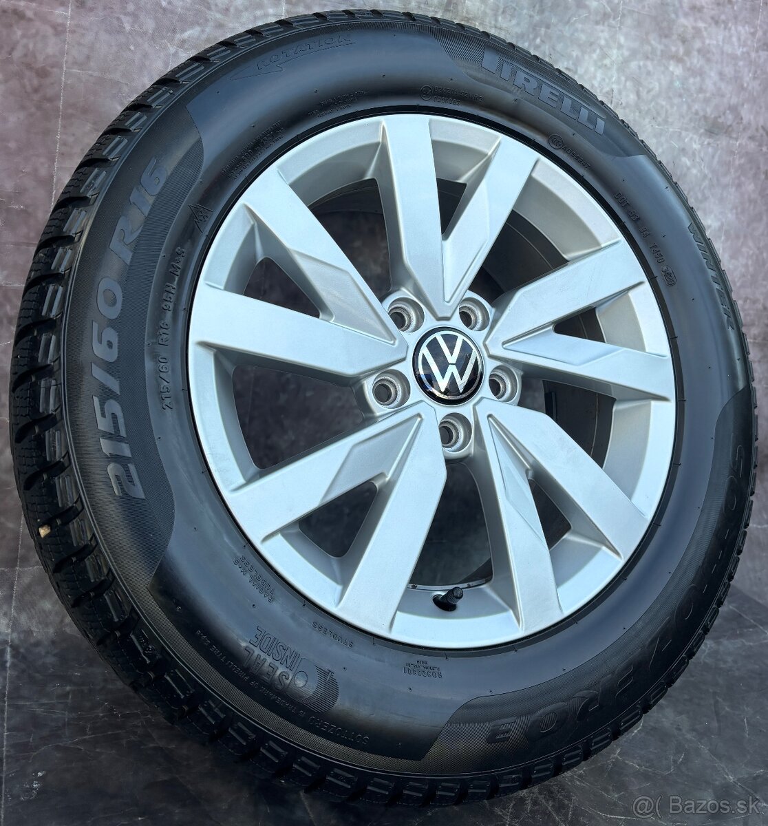 Originální Alu kola VW Passat B8 215/60/16 95%vzorek