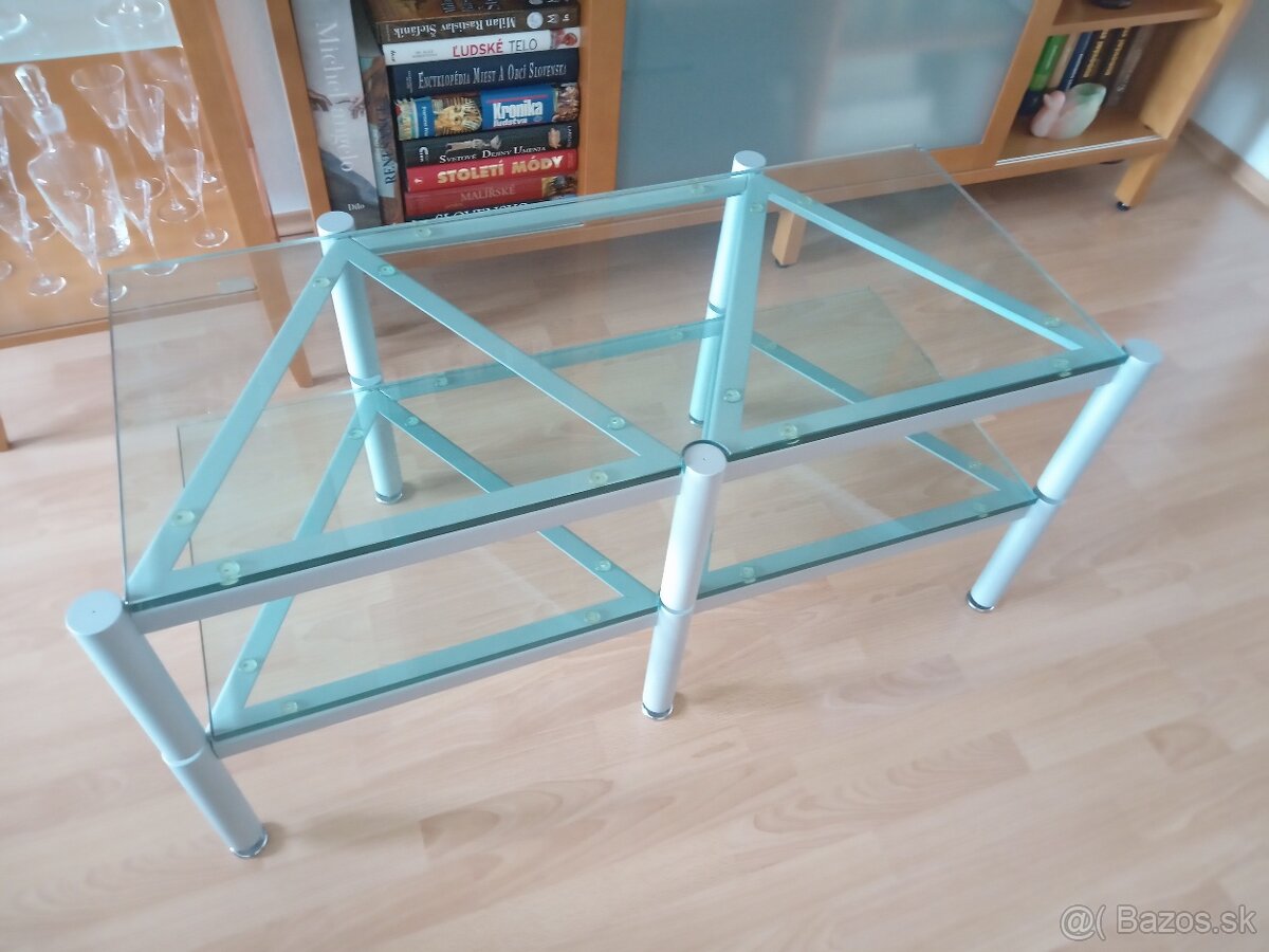 Stolík Exkluzíve pod TV Top stav