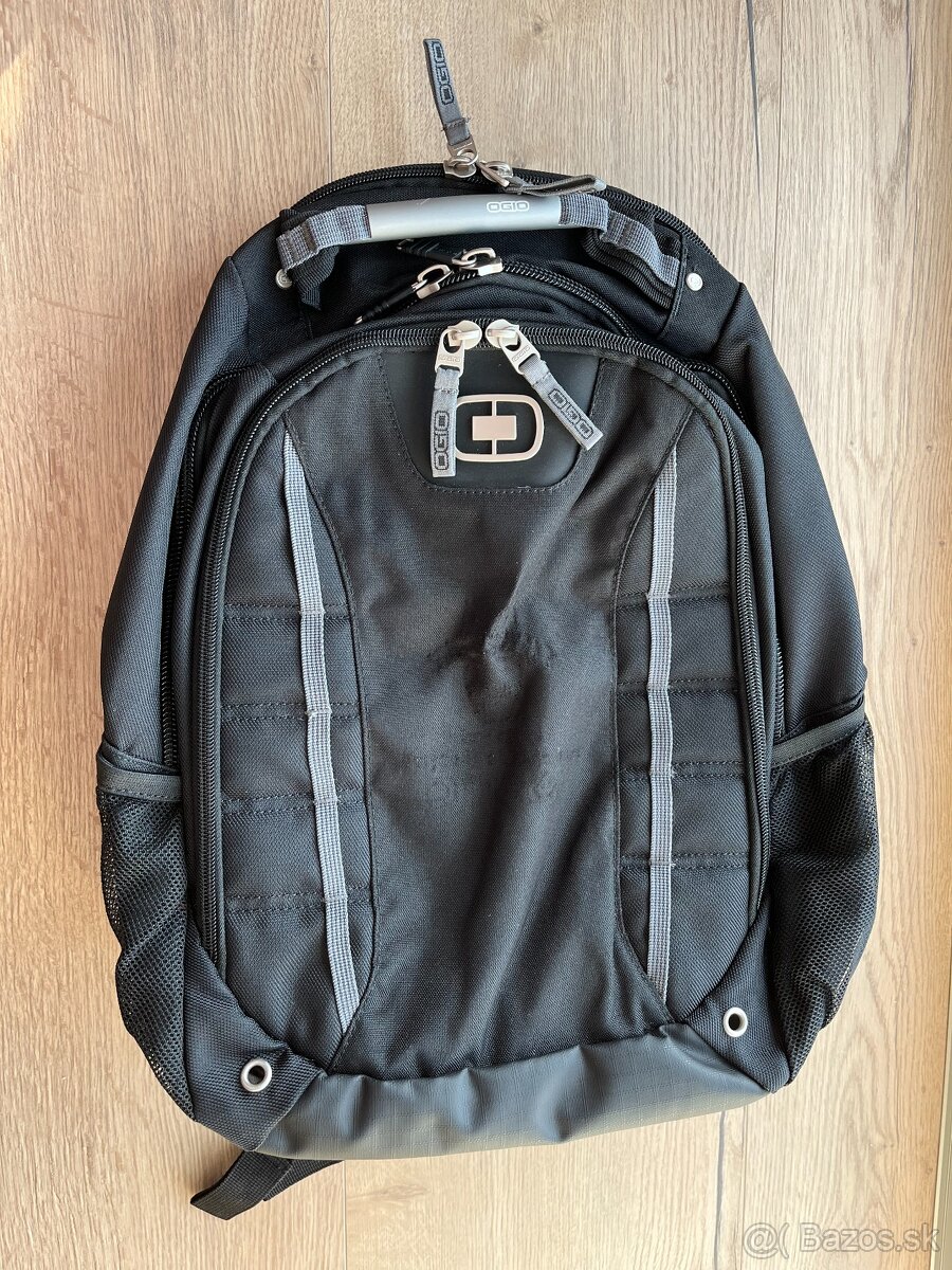 Batoh na notebook AXLE LAPTOP BACKPACK (15"- 17")