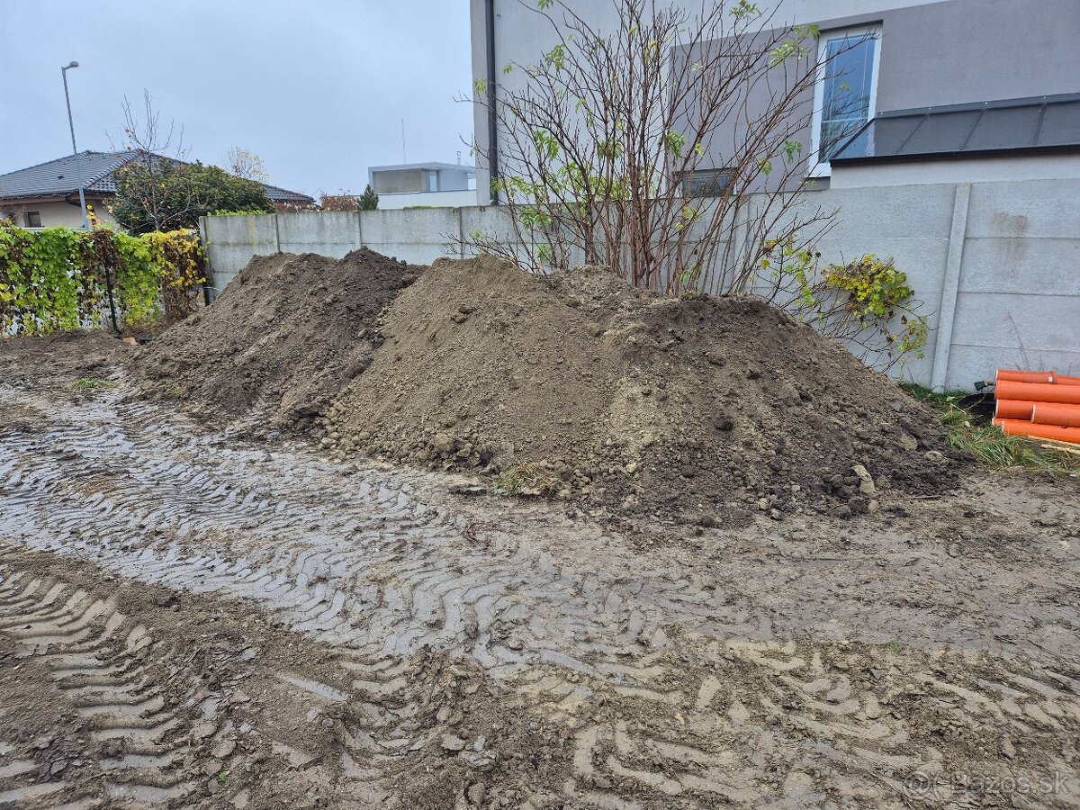 Zemina, Hruba Borša