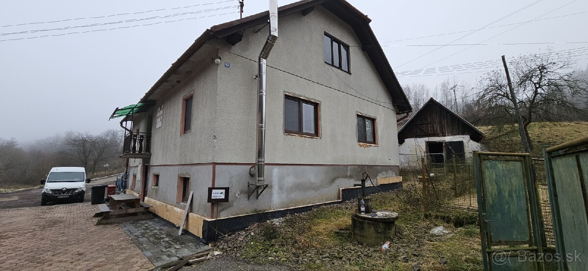 Dom s veľkým pozemkom Podkriváň