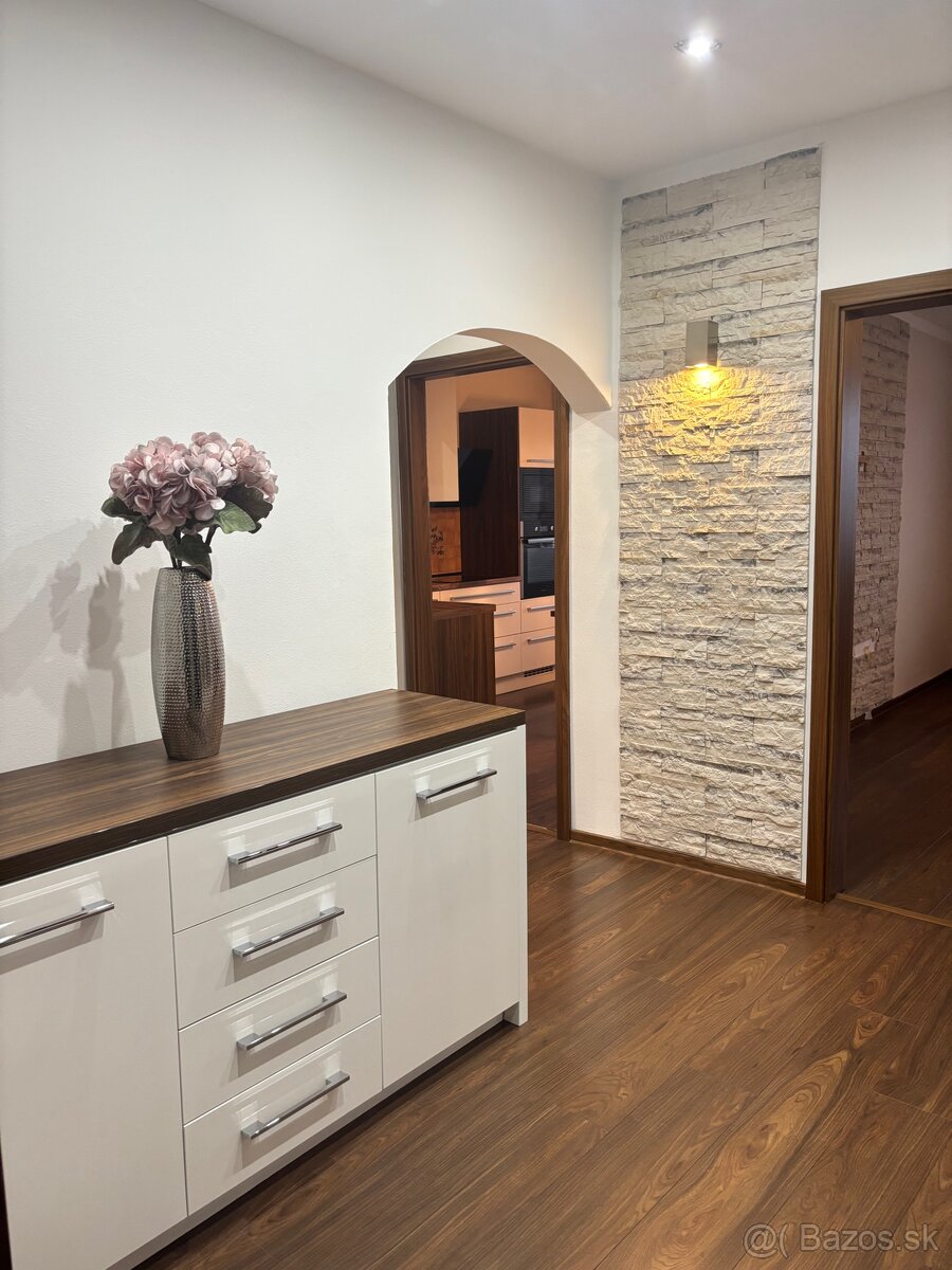 3-izbový byt v Banskej Štiavnici