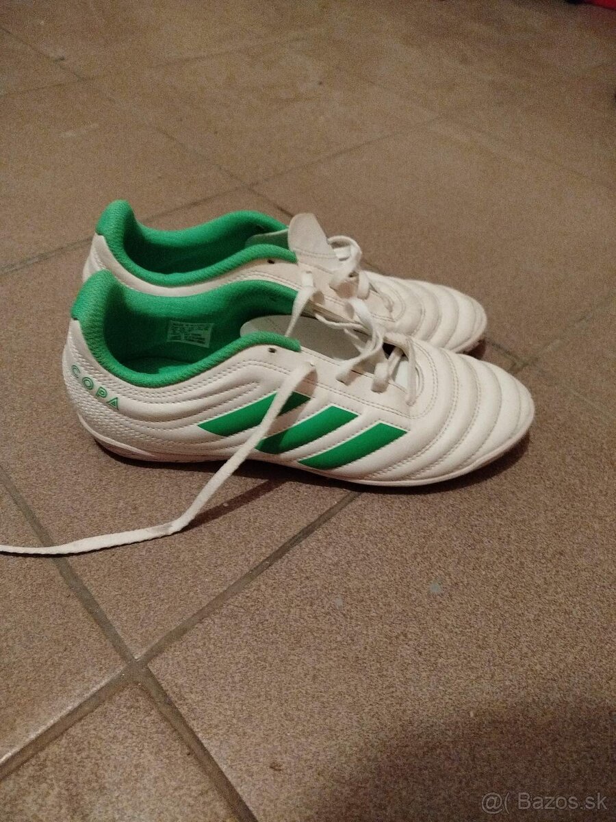 Predám kopačky Adidas v dobrom stave