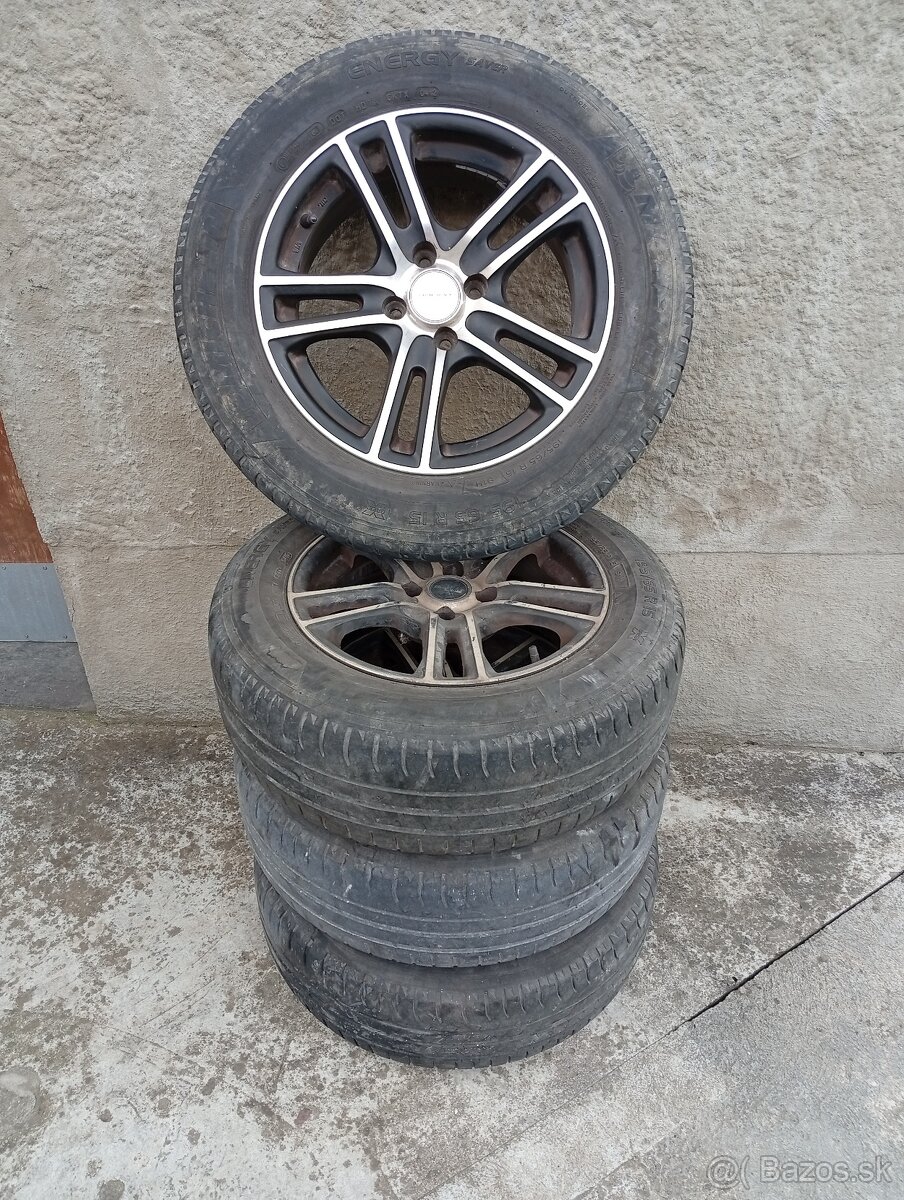 Elektróny 4x100 R15