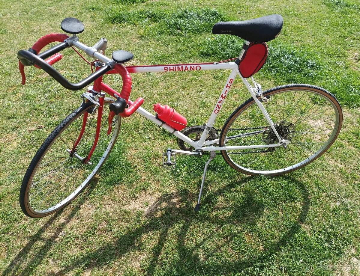 Cestný bicykel