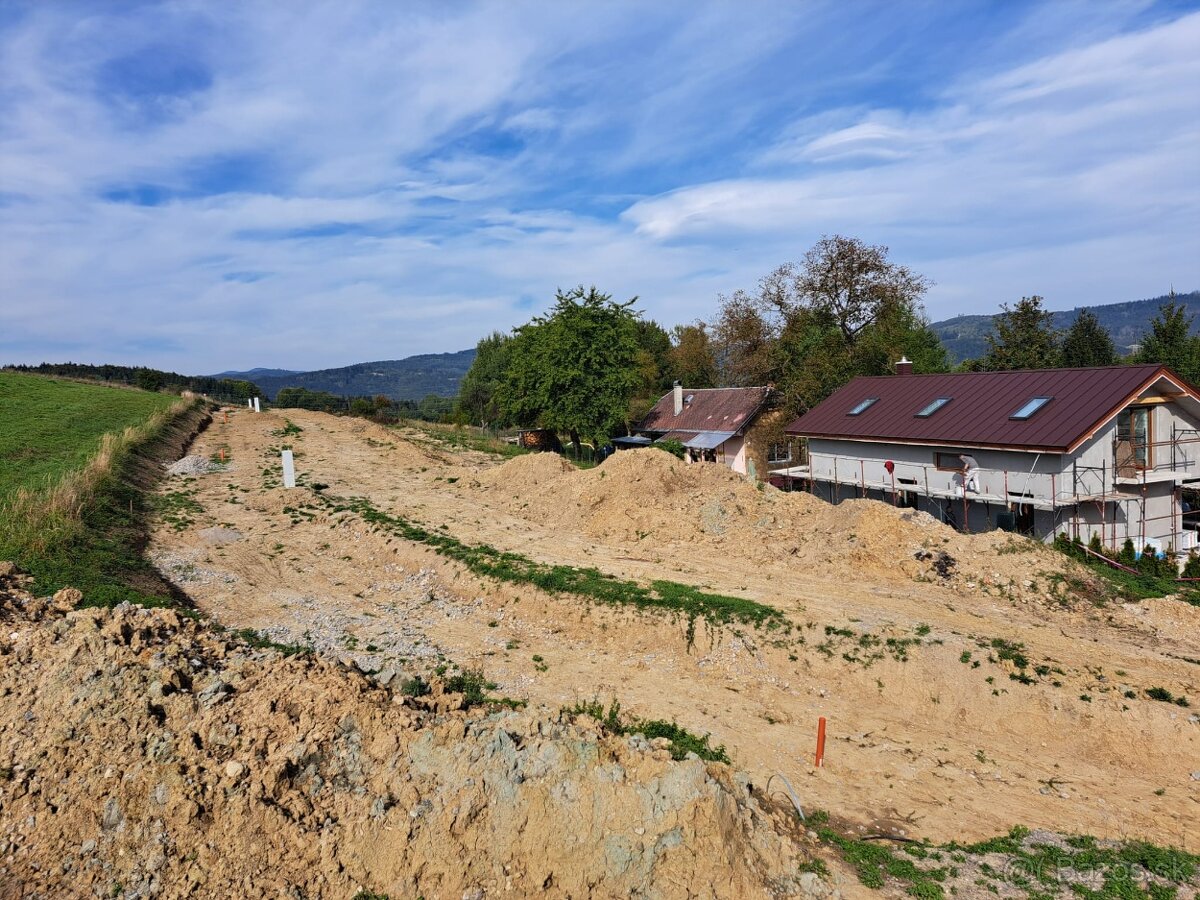 STAVEBNÝ POZEMOK, mestská časť Žiliny, Žilinská Lehota.
