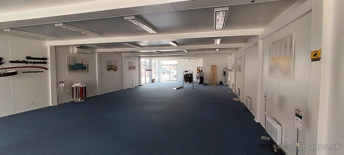 Obchodný priestor 216 m² v OC KORZO na prenájom