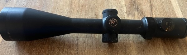 Puškohľad MICRODOT Japan 2,5-10x56 s červ. bodom
