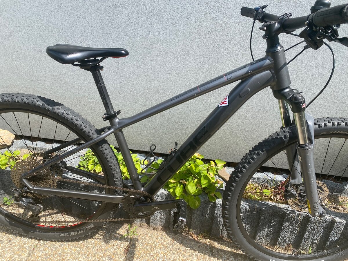 Bicykel cube 2022