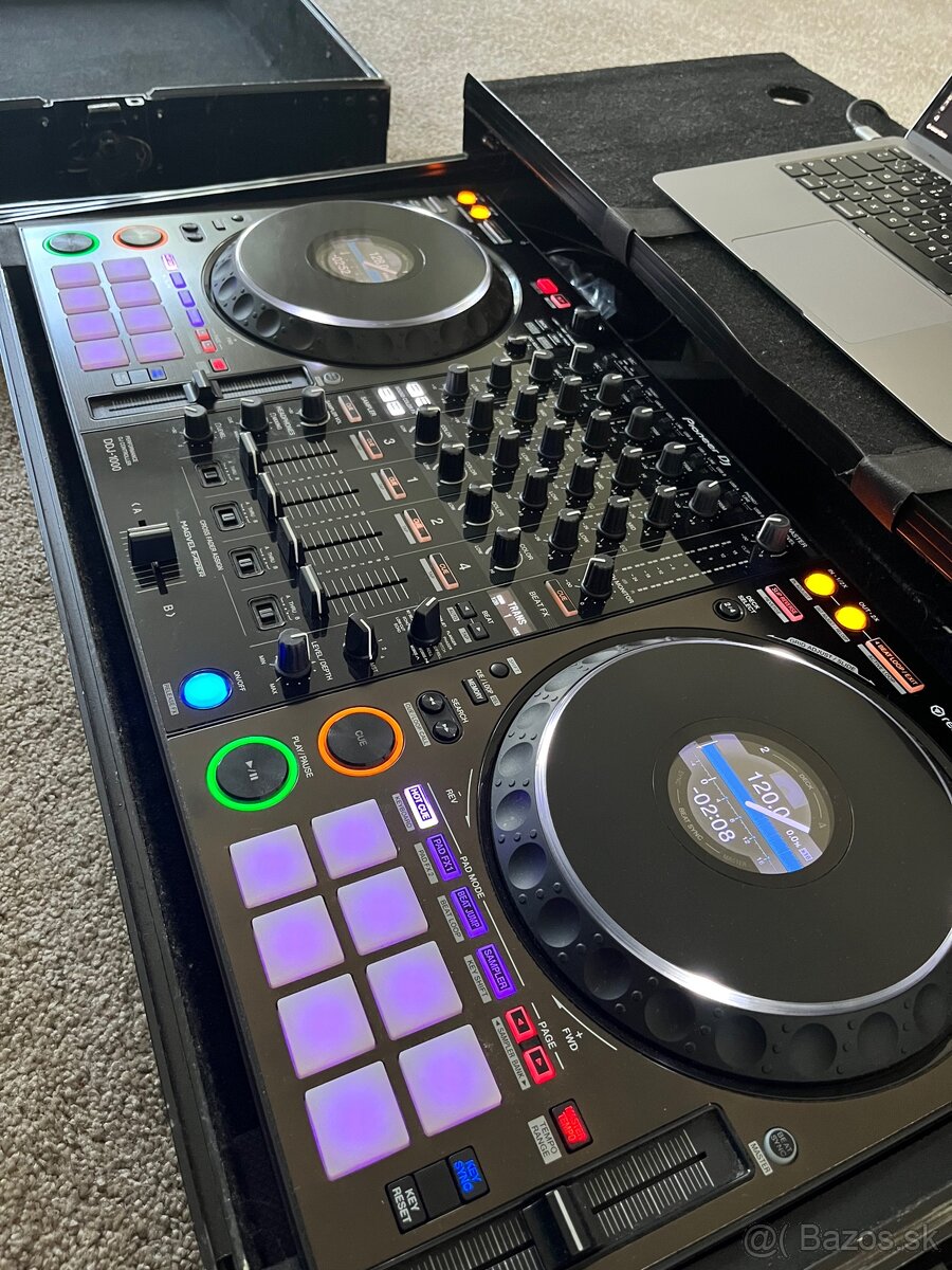 DDJ-1000 + zomo case