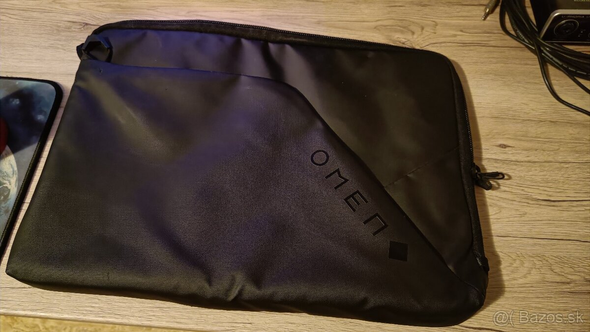 Obal na notebook HP OMEN Transceptor 17"