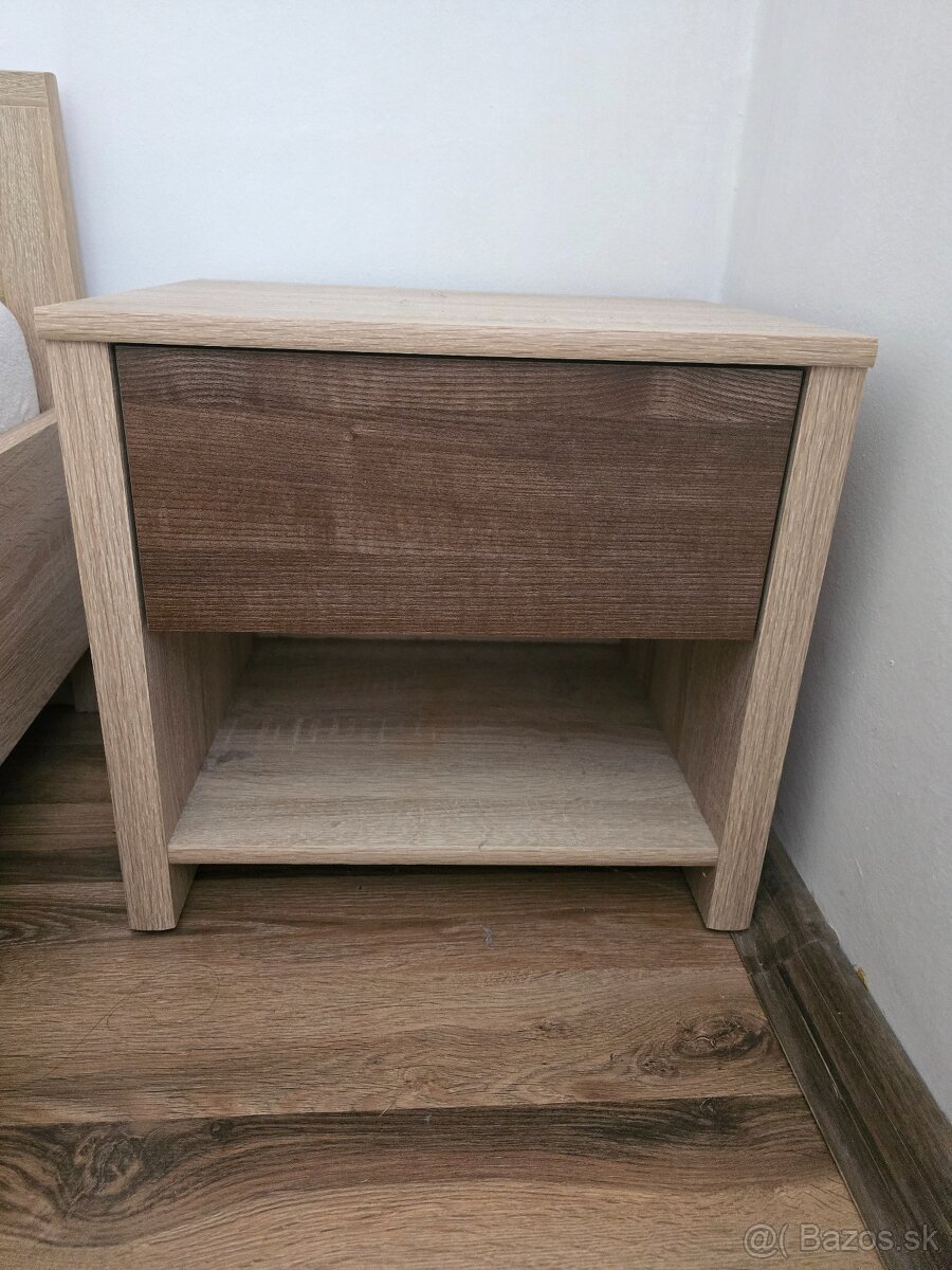 Spalňova zostáva komplet