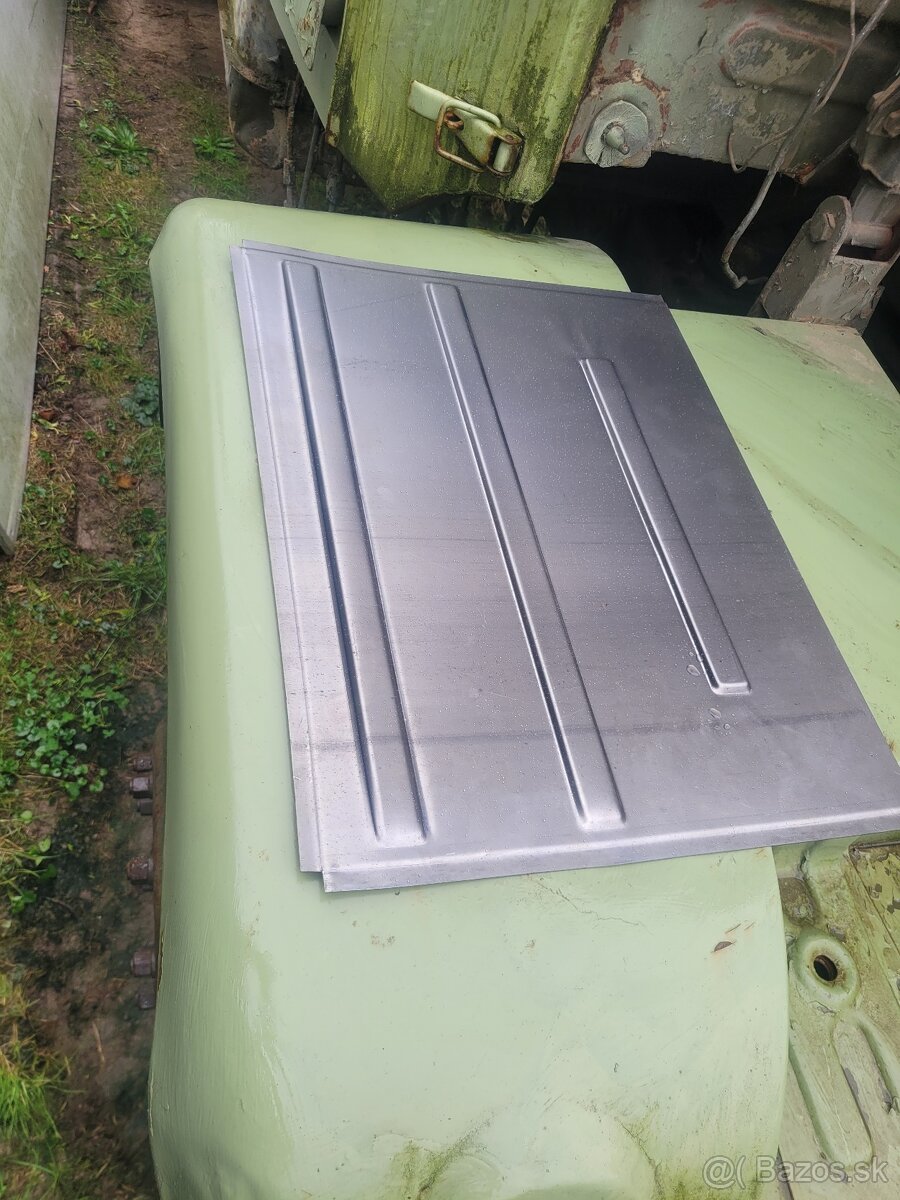 Praga V3S opravný díl blatníku