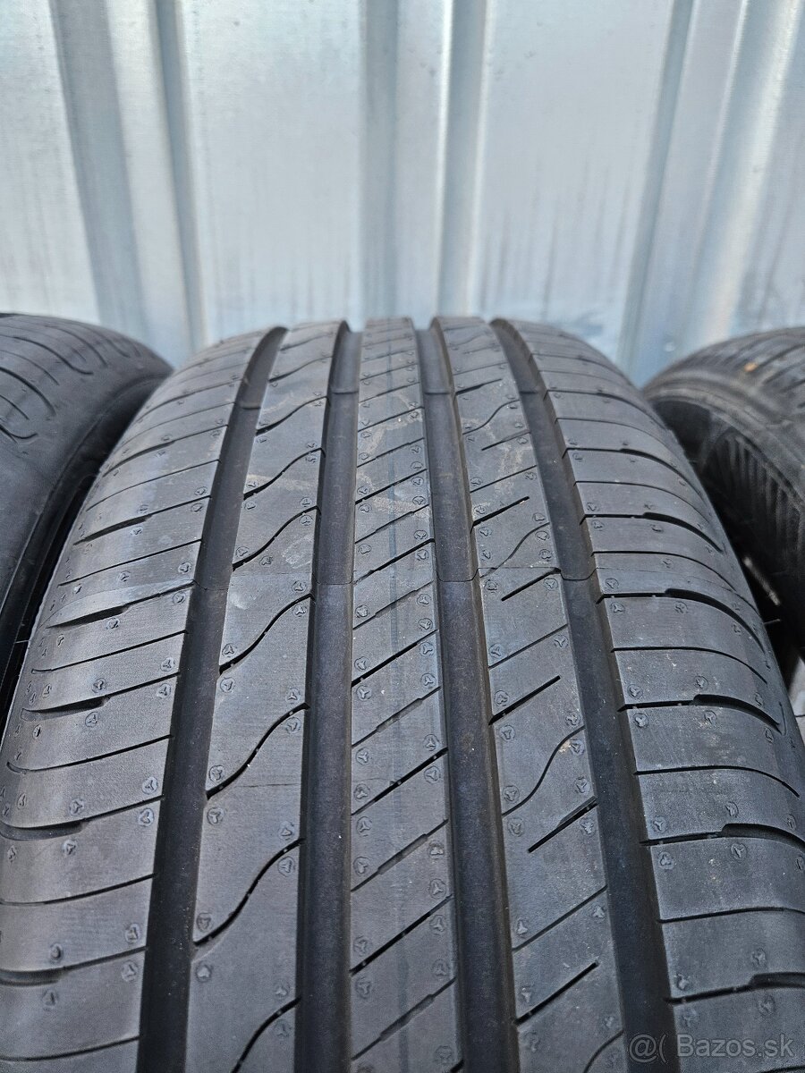 Nové letní pneu GoodYear 215/55 R17