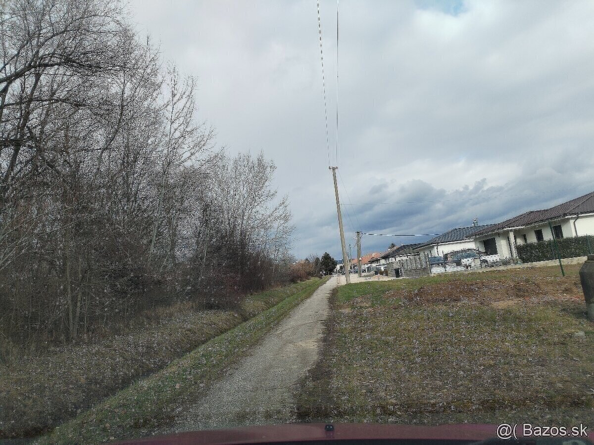 Pozemok SLAZANY/ RK NEVOLAŤ