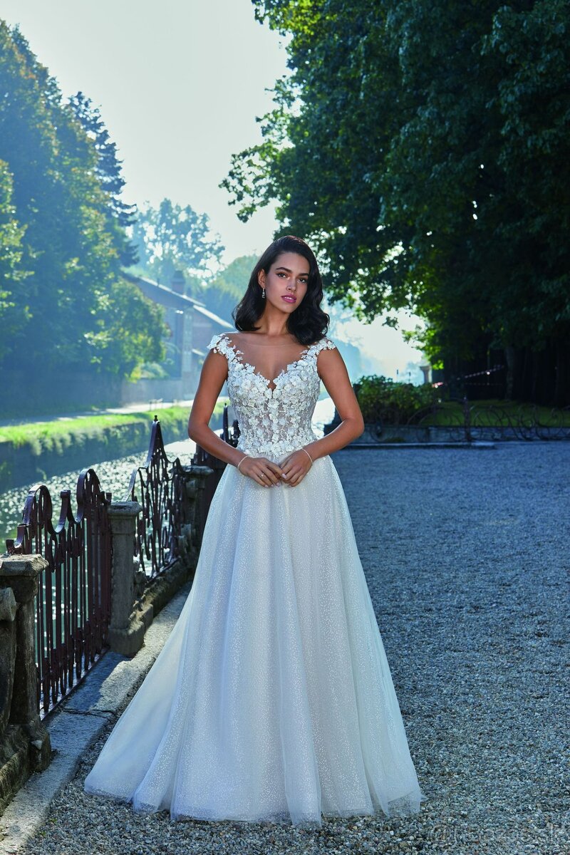 Krásne svadobné šaty