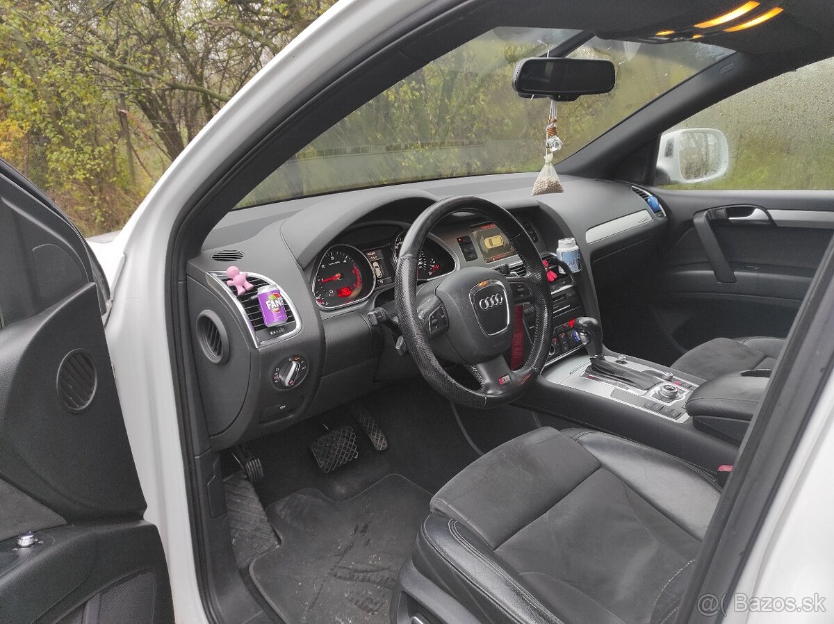Audi q7 s line qvatro