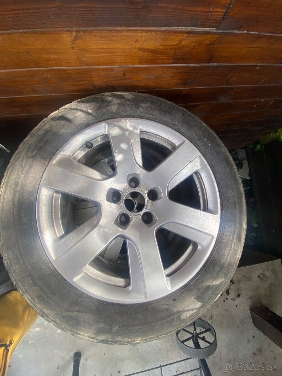 Predam elektrony + zimne pneu 225/55 R17, audi q5,