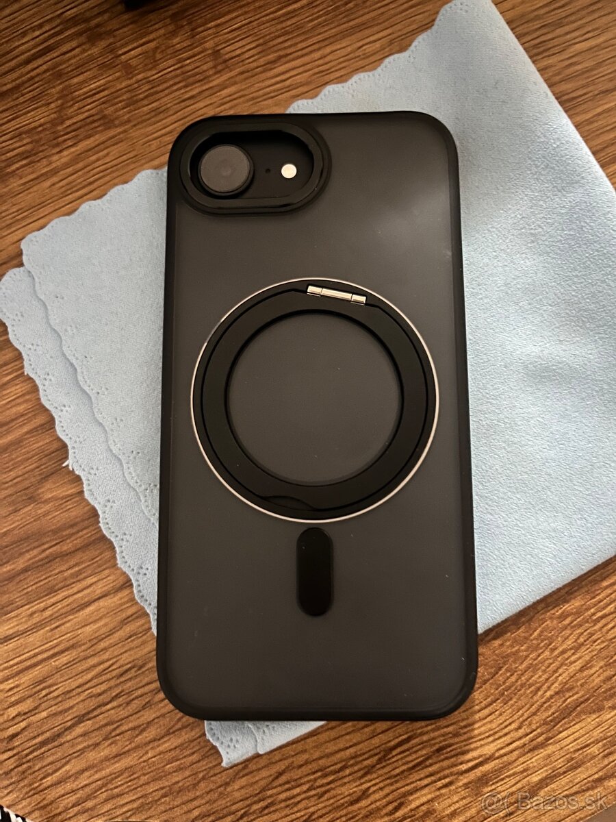 Apple iPhone 16eBlack