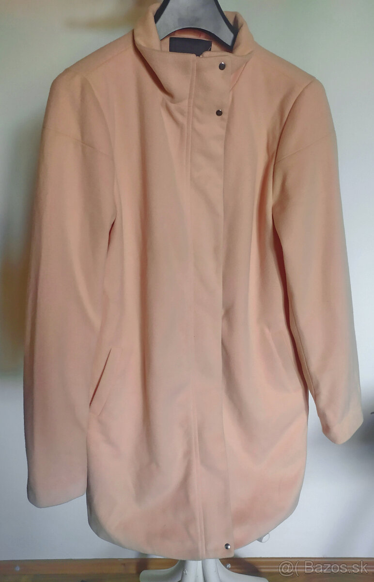 Dámsky kabát na zips