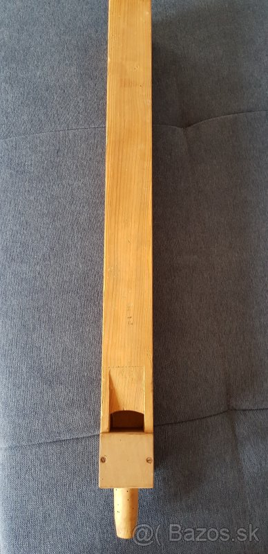 Starožitná drevená píšťala