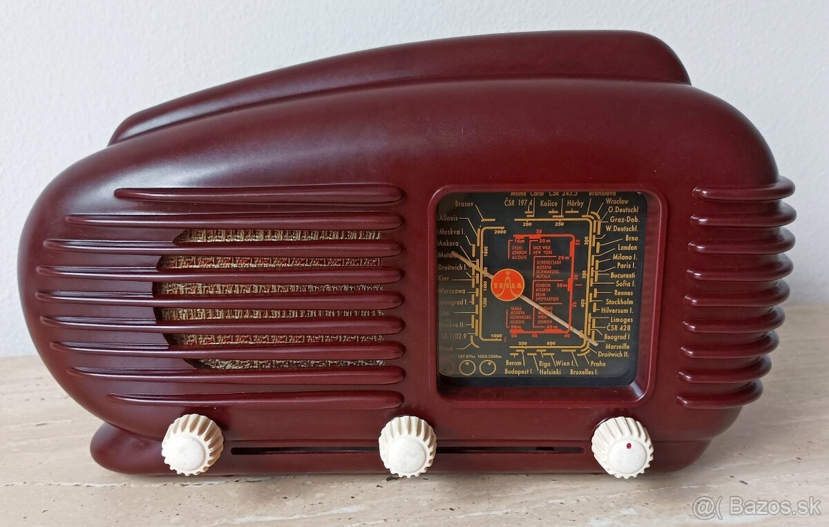 Krásné starožitné rádio Tesla Talisman 308U, top stav