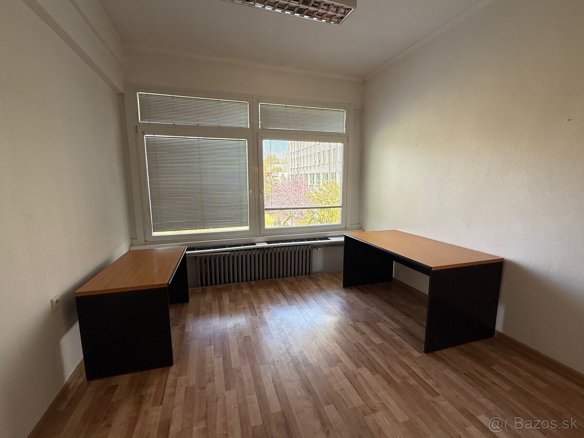 Kancelárske priestory priamo v centre mesta Prievidza