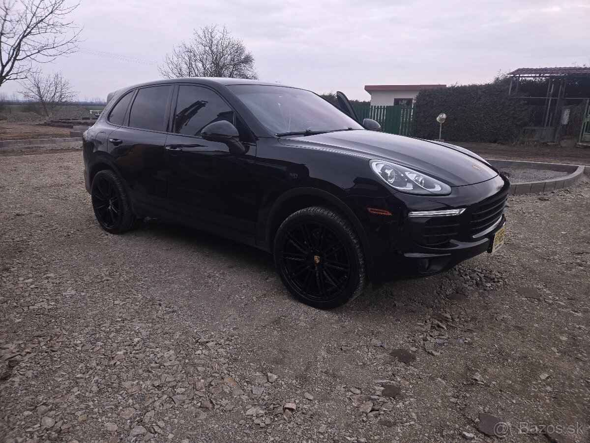 Porsche cayenne 2016