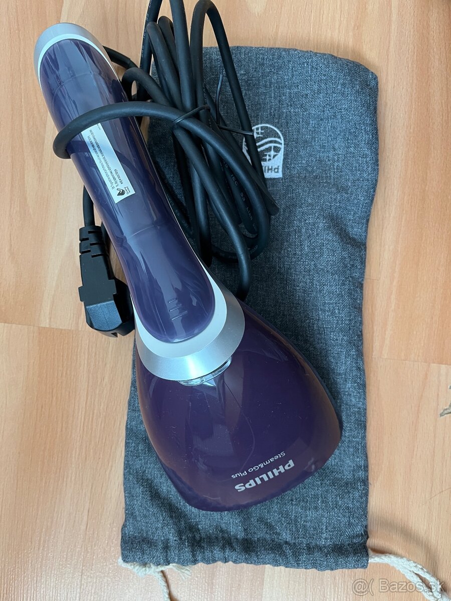 Ručný naparovač odevov Philips Steam and Go 363