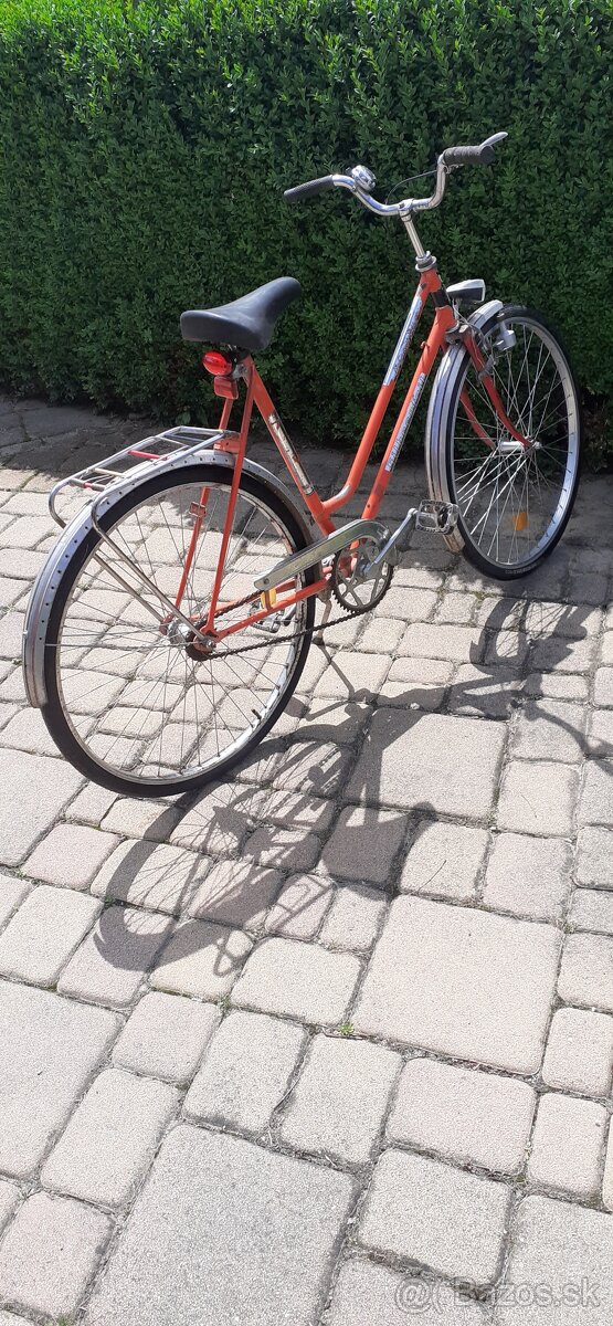 Predám dámskt bicykel
