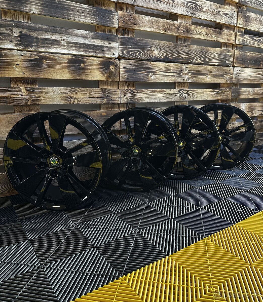 Škoda Superb III - orig. ALU disky 5x112 R18