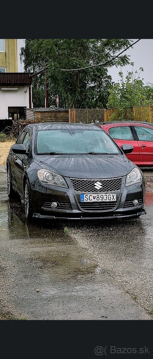 Suzuki Kizashi 2.4 AWD CVT
