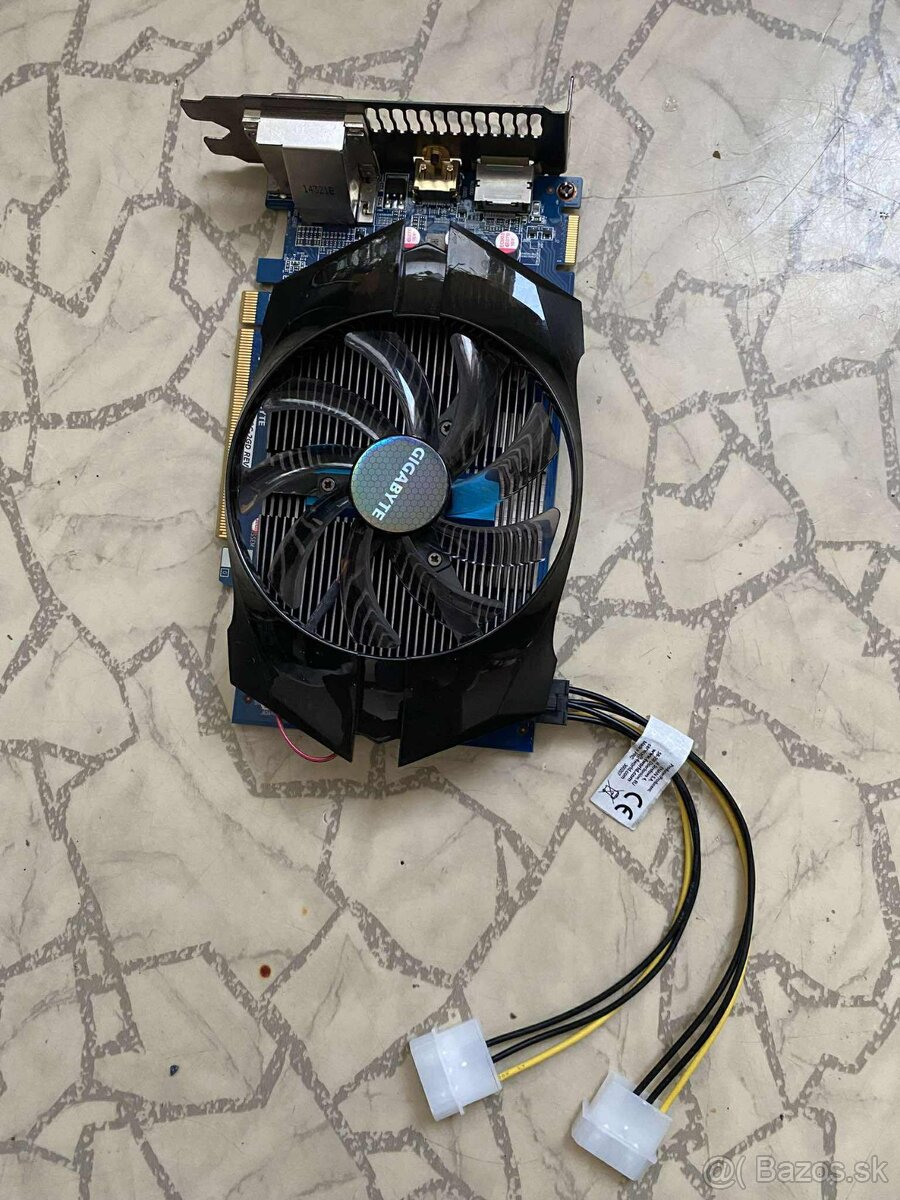 Predám tieto 2 gpu Radeon R7 260X 2gb GTX 1650 4 gb