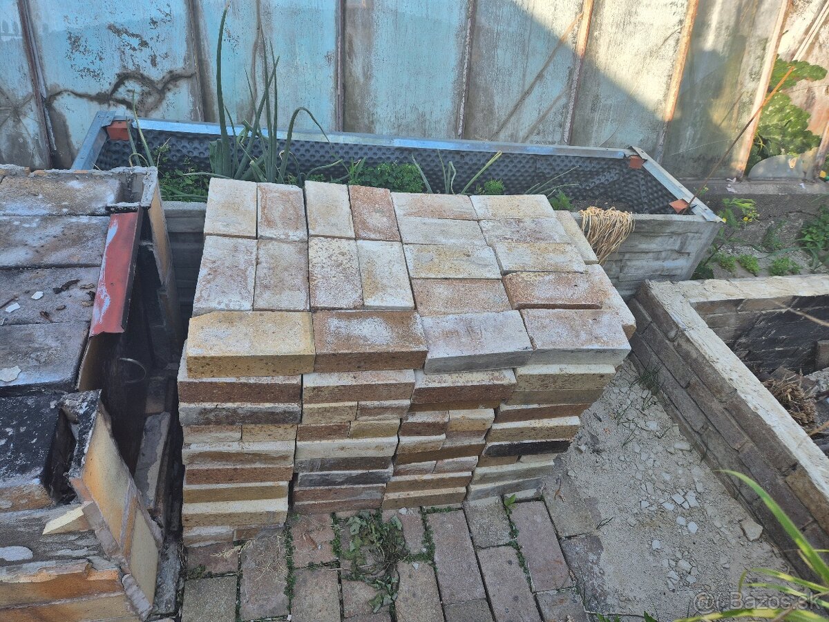 Samotove tehly- 1,5 eur KUS